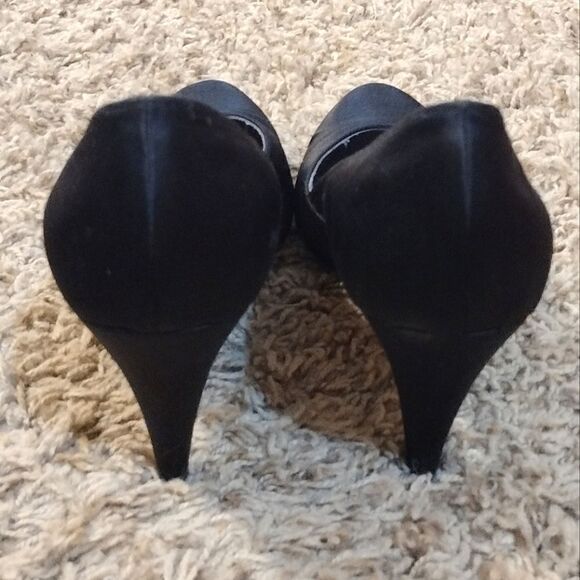 Bruno Magli Women's Size 8.5 Real Leather Solid Black Classic High Heels - Picture 8 of 16